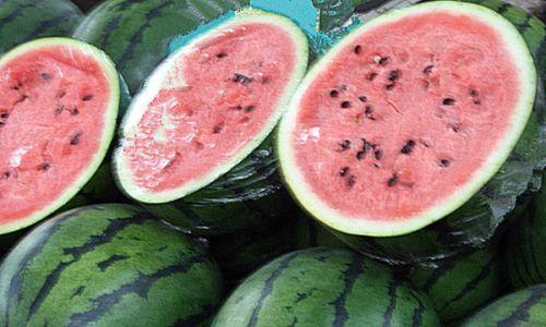 网暴网红吃瓜图片,网红吃瓜图片引发的舆论漩涡 第3张 网暴网红吃瓜图片,网红吃瓜图片引发的舆论漩涡 第3张